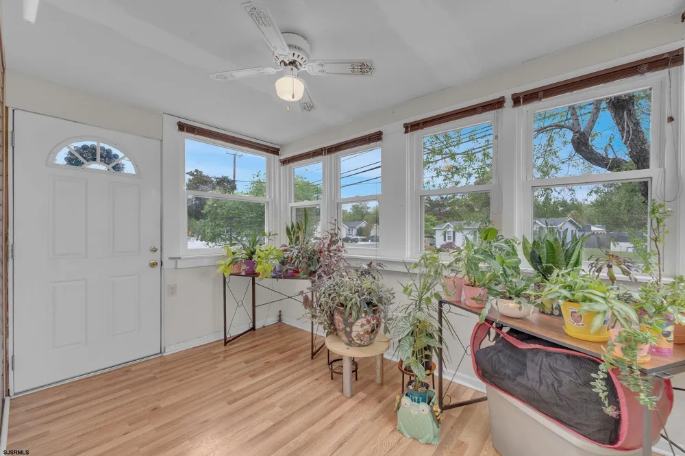 110 south 10th street Del Haven, NJ 08251