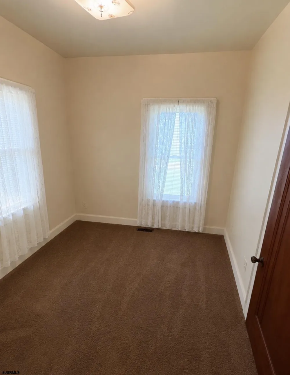 548 Shore Road Somers Point, NJ 08244