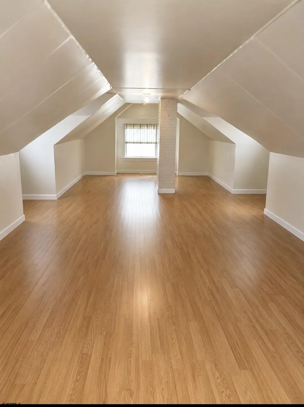 548 Shore Road Somers Point, NJ 08244