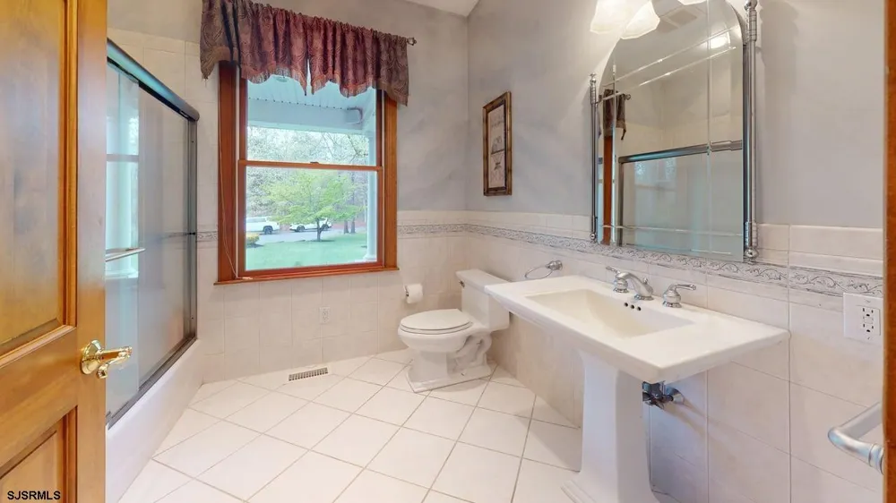 2431 6th Ave Hammonton, NJ 08037