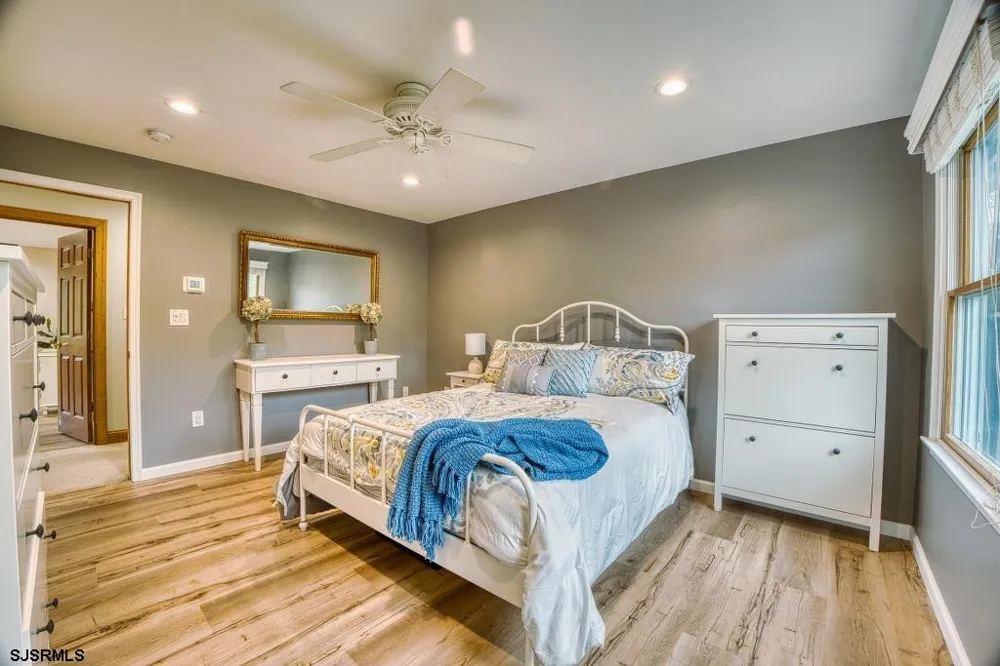 2431 6th Ave Hammonton, NJ 08037