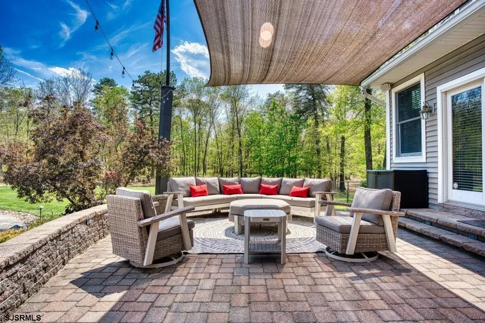 2431 6th Ave Hammonton, NJ 08037