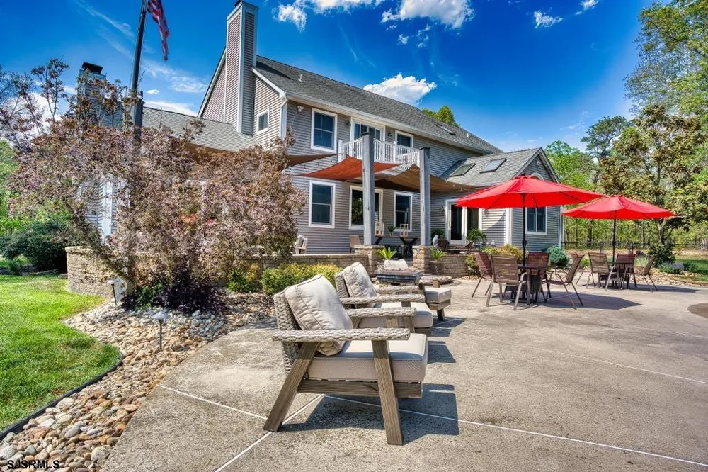 2431 6th Ave Hammonton, NJ 08037