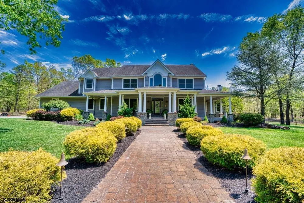 2431 6th Ave Hammonton, NJ 08037