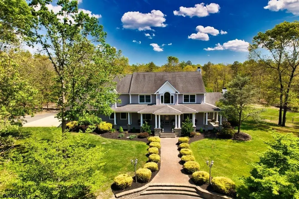 2431 6th Ave Hammonton, NJ 08037