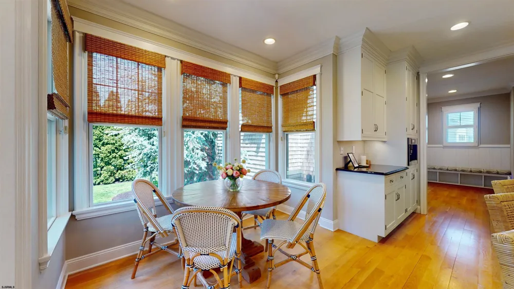 7 Delmar Ave Linwood, NJ 08221