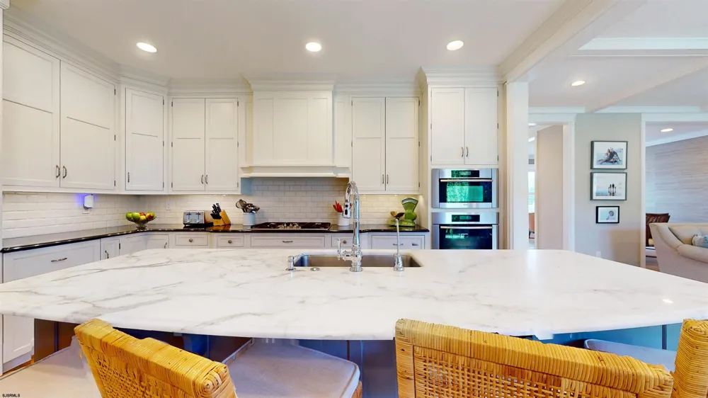 7 Delmar Ave Linwood, NJ 08221