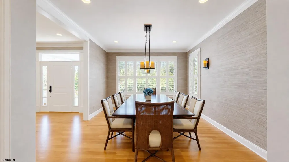 7 Delmar Ave Linwood, NJ 08221