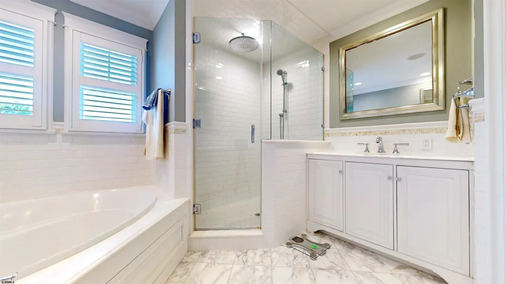 7 Delmar Ave Linwood, NJ 08221