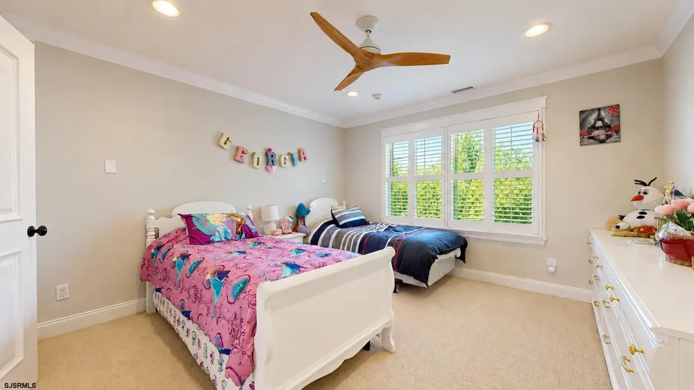 7 Delmar Ave Linwood, NJ 08221