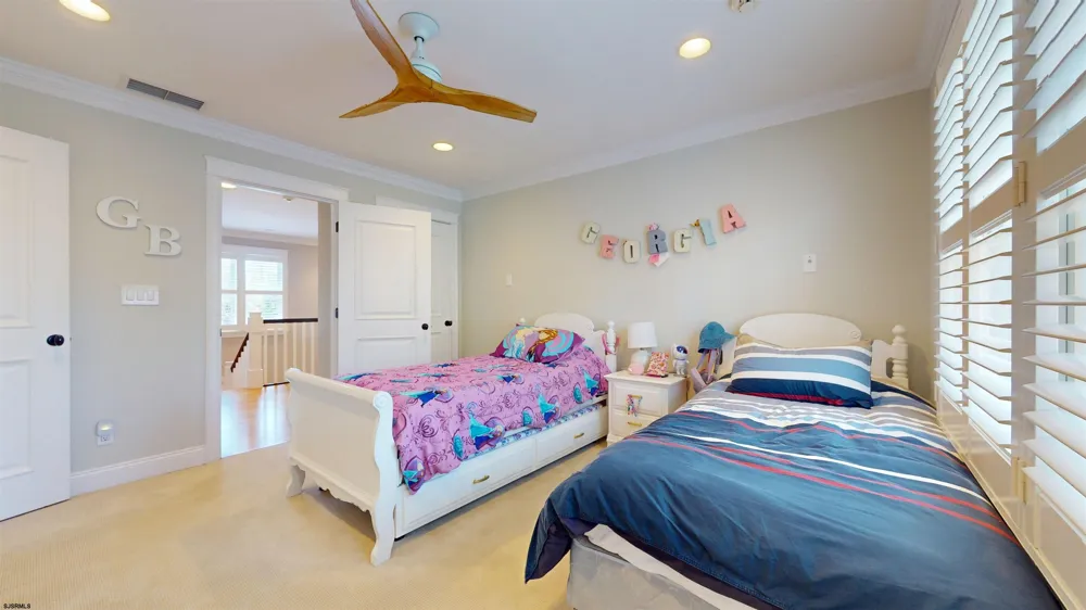 7 Delmar Ave Linwood, NJ 08221