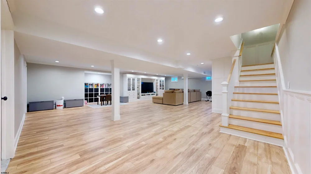 7 Delmar Ave Linwood, NJ 08221