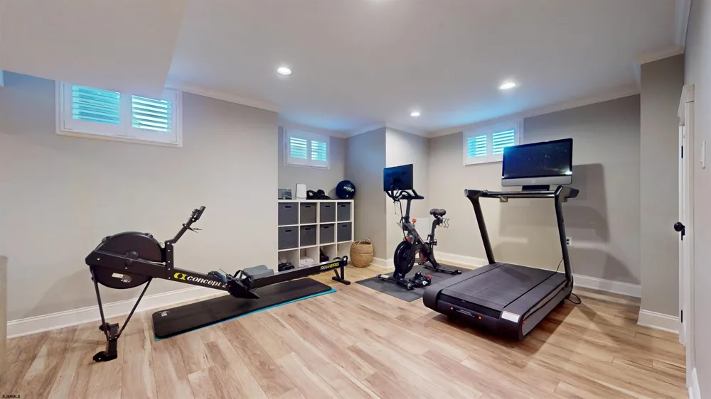 7 Delmar Ave Linwood, NJ 08221