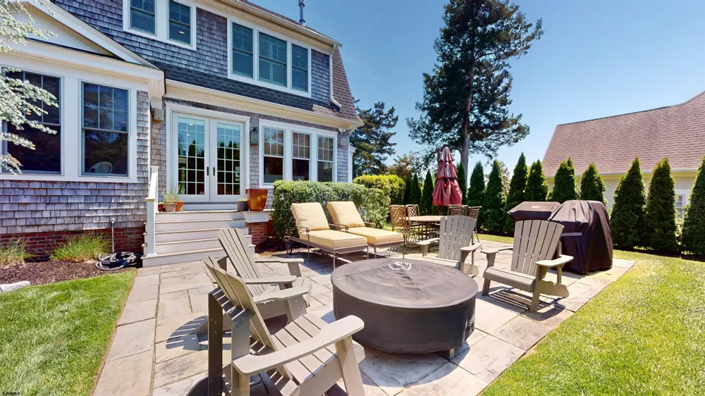 7 Delmar Ave Linwood, NJ 08221