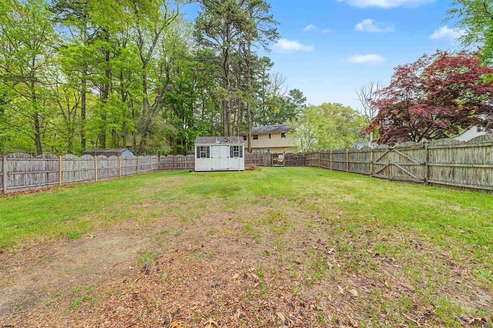 212 Dobson Ln Cherry Hill, NJ 08003