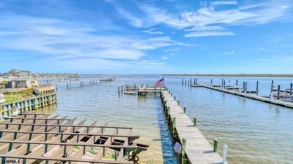 127 Higbee Ave Somers Point, NJ 08244