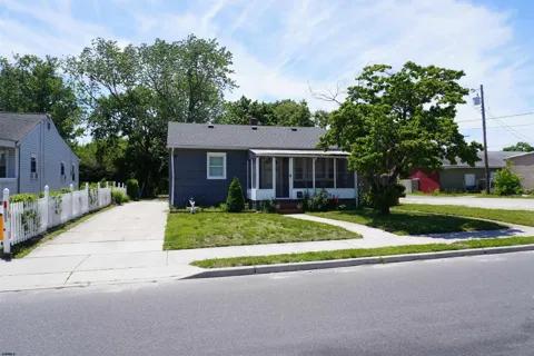 7 E Mulberry Ave