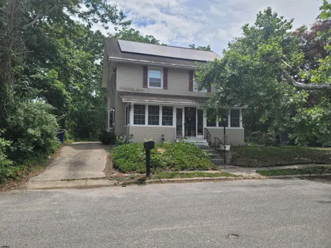 10 Kemble Ave