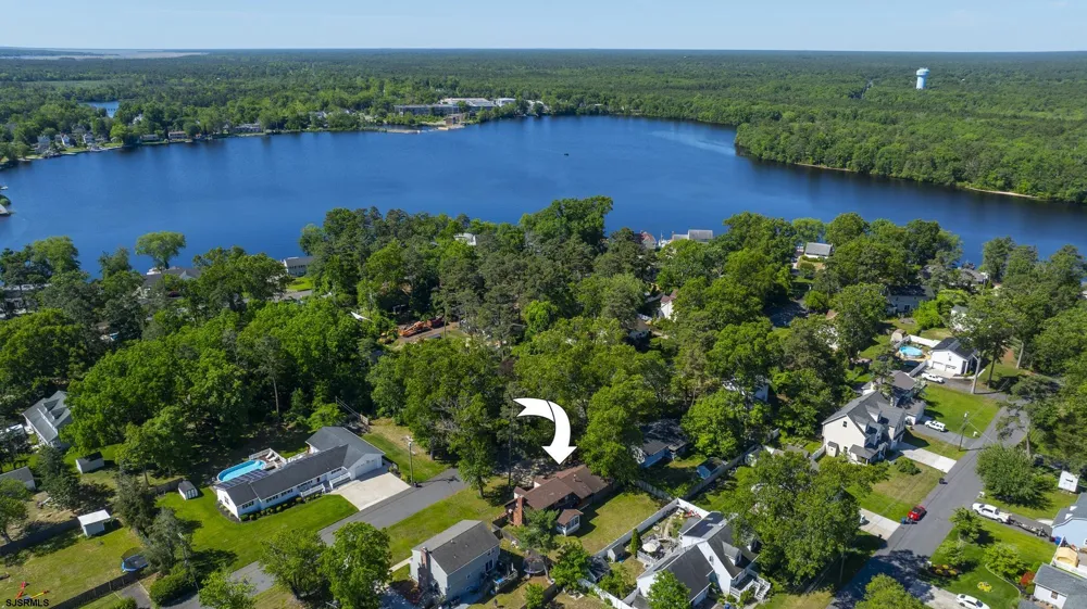 6515 Rundle Ave Mays Landing, NJ 08330