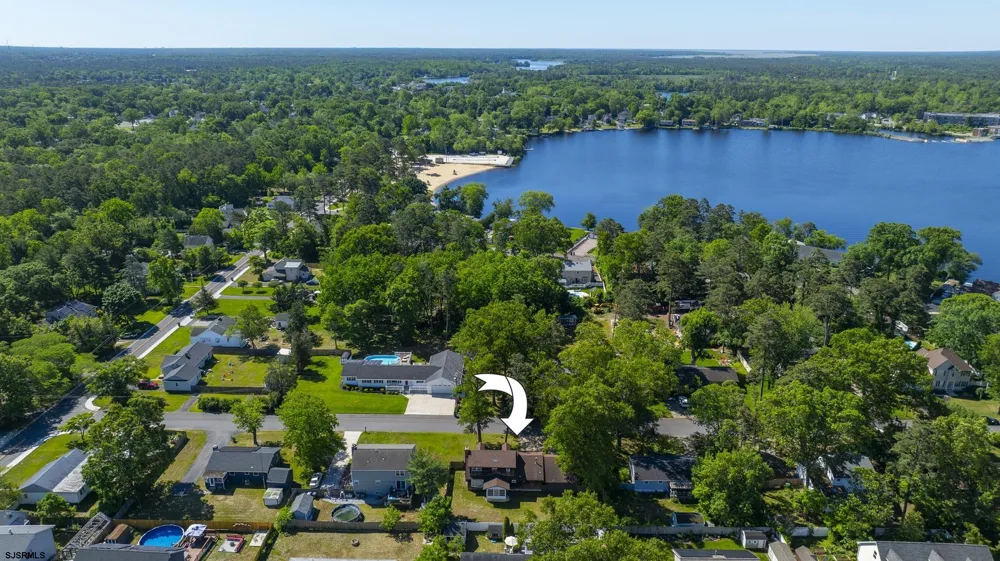 6515 Rundle Ave Mays Landing, NJ 08330