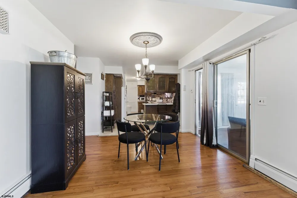 6515 Rundle Ave Mays Landing, NJ 08330