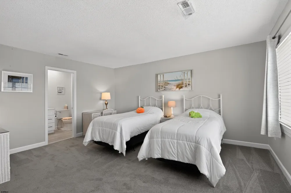 227 N 35th Ave Longport, NJ 08403