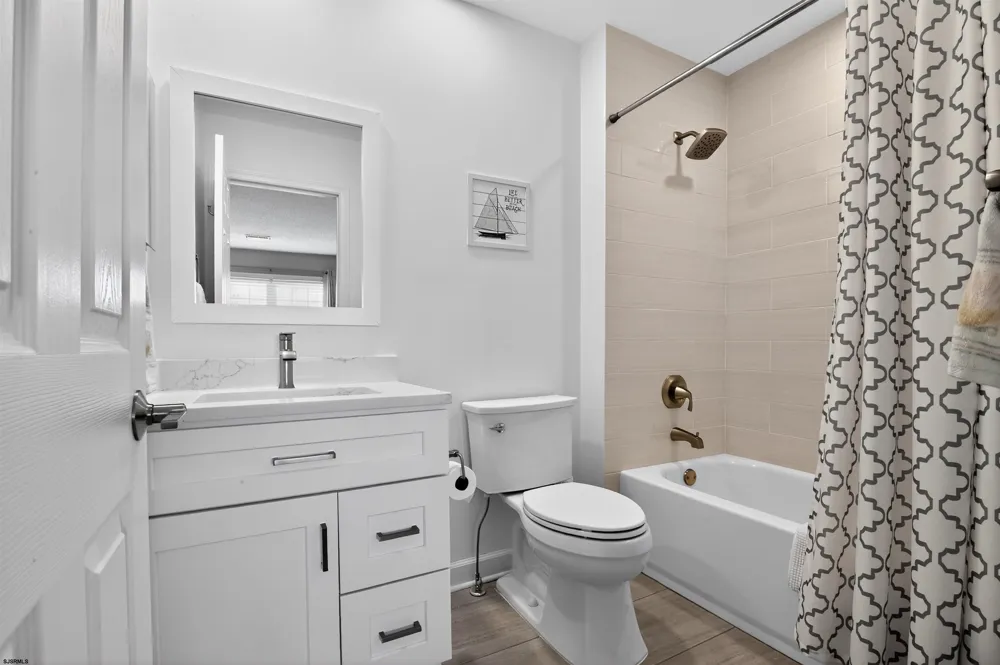 227 N 35th Ave Longport, NJ 08403