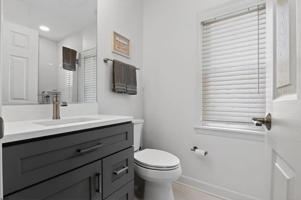 227 N 35th Ave Longport, NJ 08403