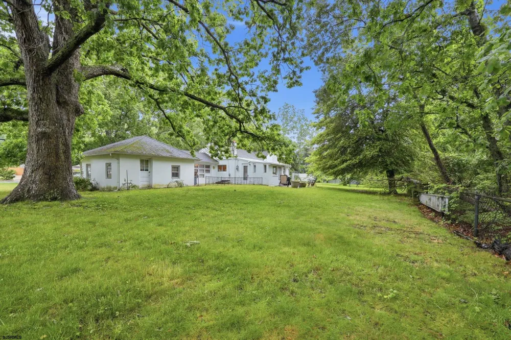 1917 west Ave Linwood, NJ 08221