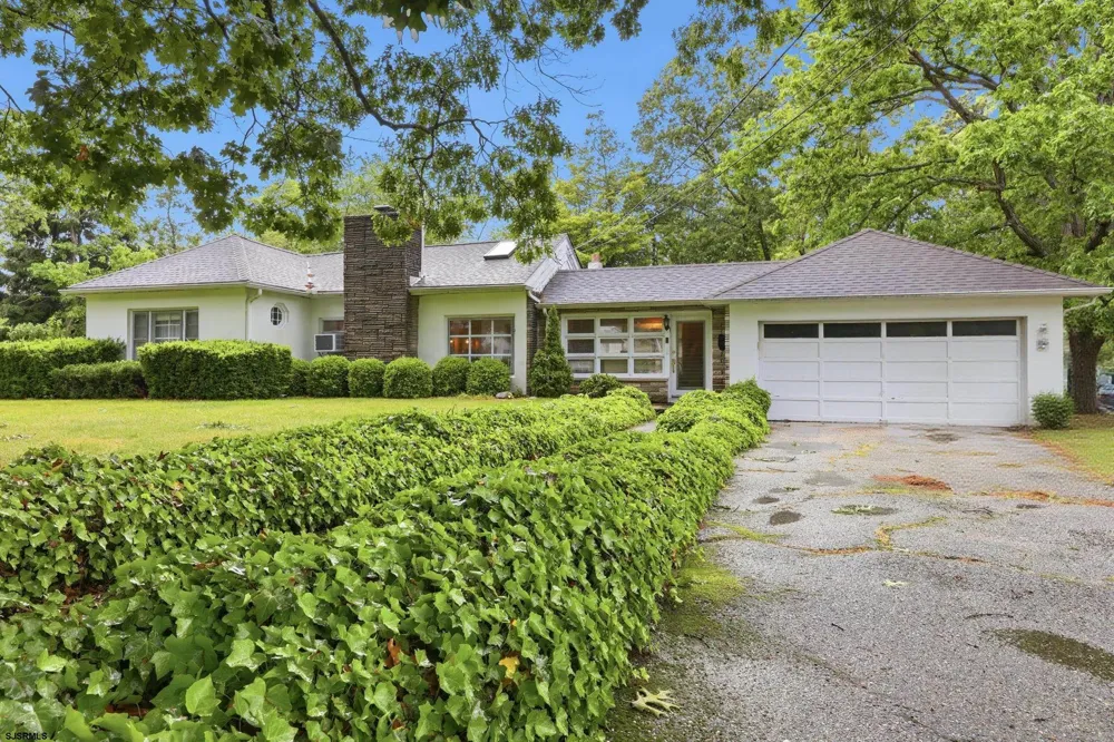 1917 west Ave Linwood, NJ 08221