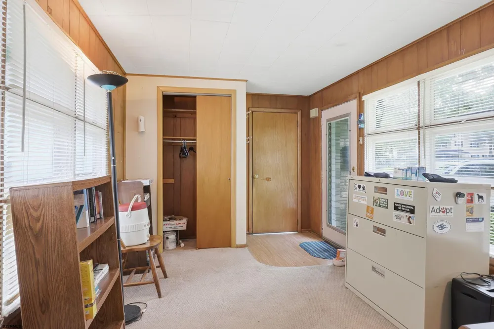 1917 west Ave Linwood, NJ 08221