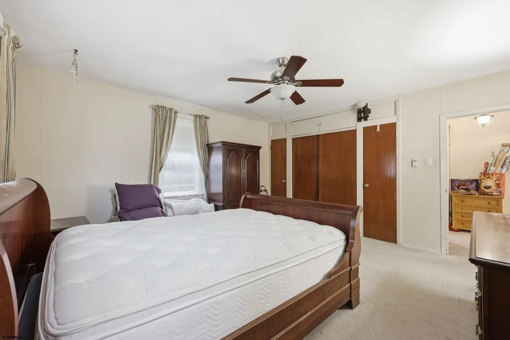 1917 west Ave Linwood, NJ 08221