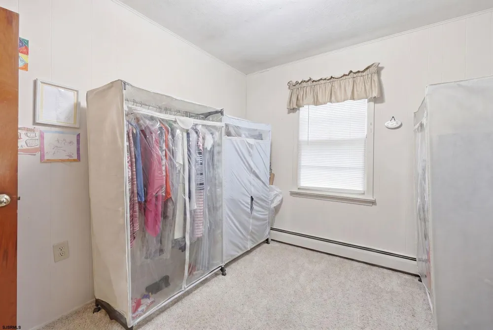 1917 west Ave Linwood, NJ 08221