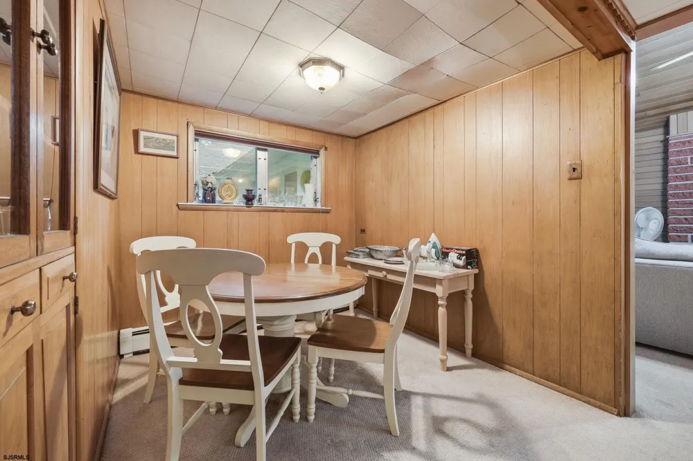 1917 west Ave Linwood, NJ 08221