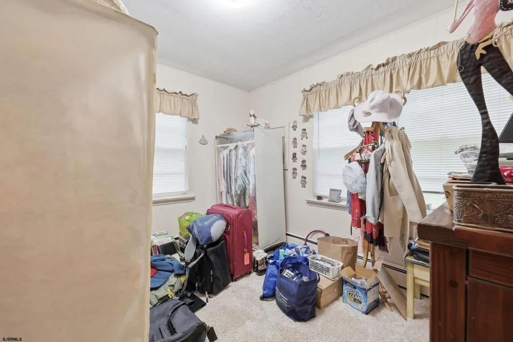 1917 west Ave Linwood, NJ 08221