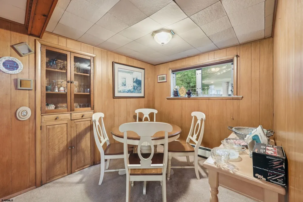 1917 west Ave Linwood, NJ 08221