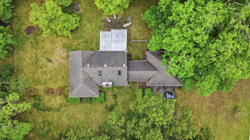 1917 west Ave Linwood, NJ 08221