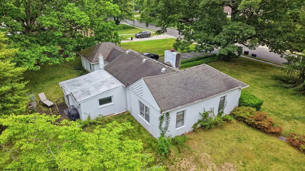 1917 west Ave Linwood, NJ 08221