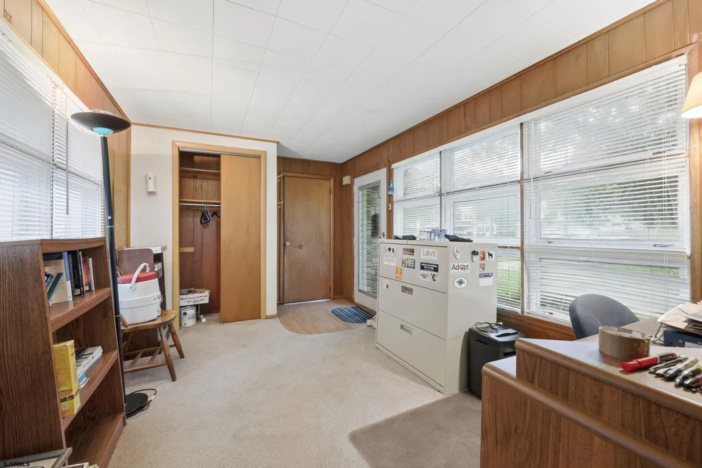 1917 west Ave Linwood, NJ 08221