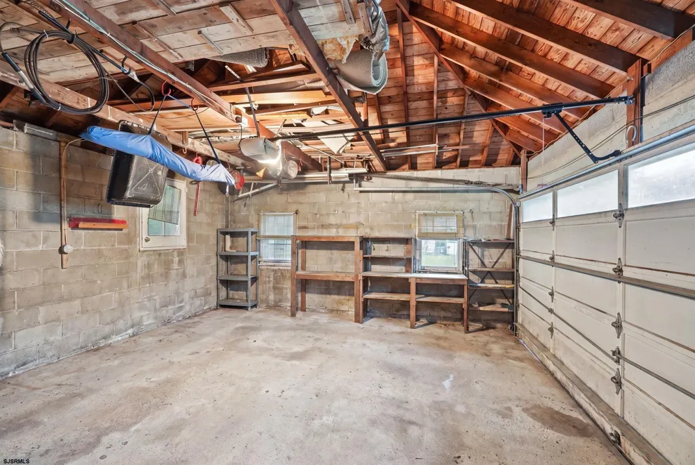 1917 west Ave Linwood, NJ 08221
