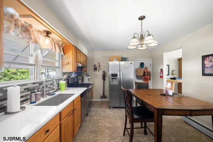 22 Black Oak Dr Upper Township, NJ 08230