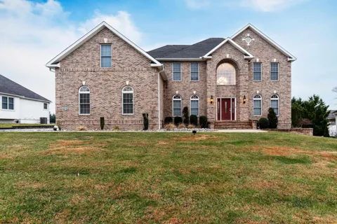 1869 Whispering Woods