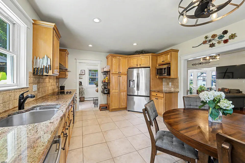 34 E Dawes Ave Somers Point, NJ 08244
