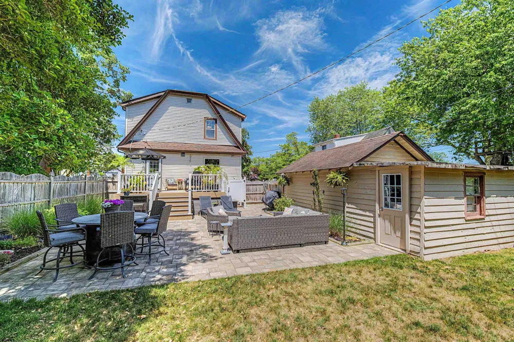34 E Dawes Ave Somers Point, NJ 08244