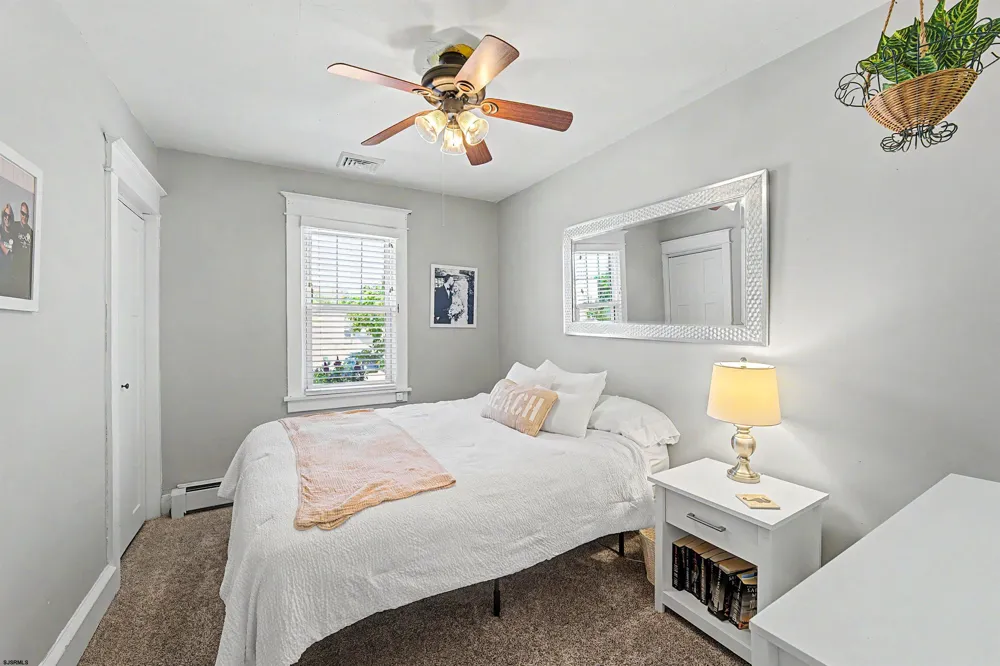 34 E Dawes Ave Somers Point, NJ 08244