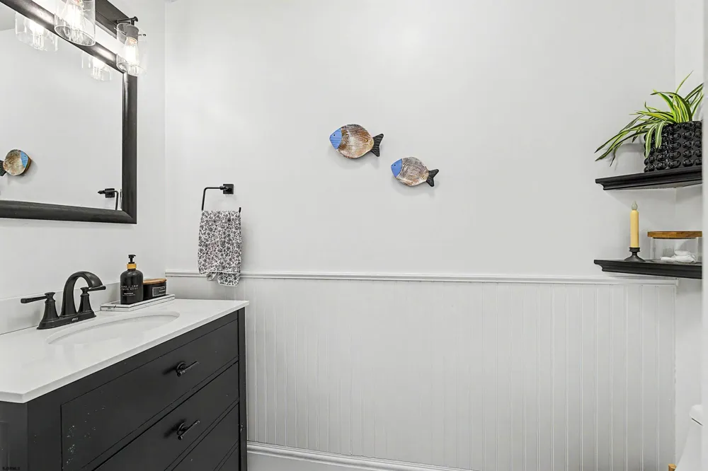 34 E Dawes Ave Somers Point, NJ 08244