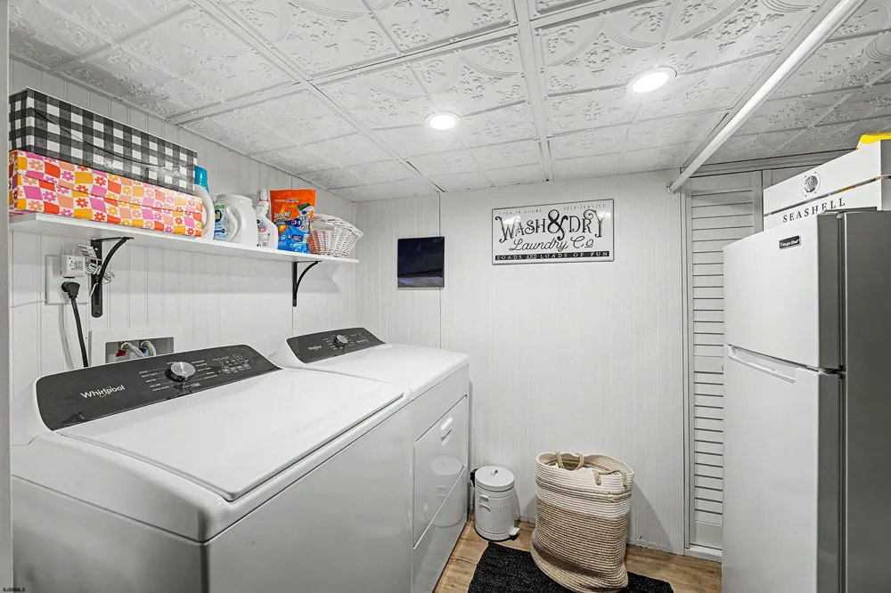 34 E Dawes Ave Somers Point, NJ 08244