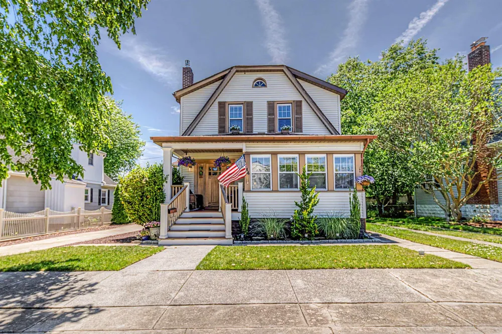 34 E Dawes Ave Somers Point, NJ 08244