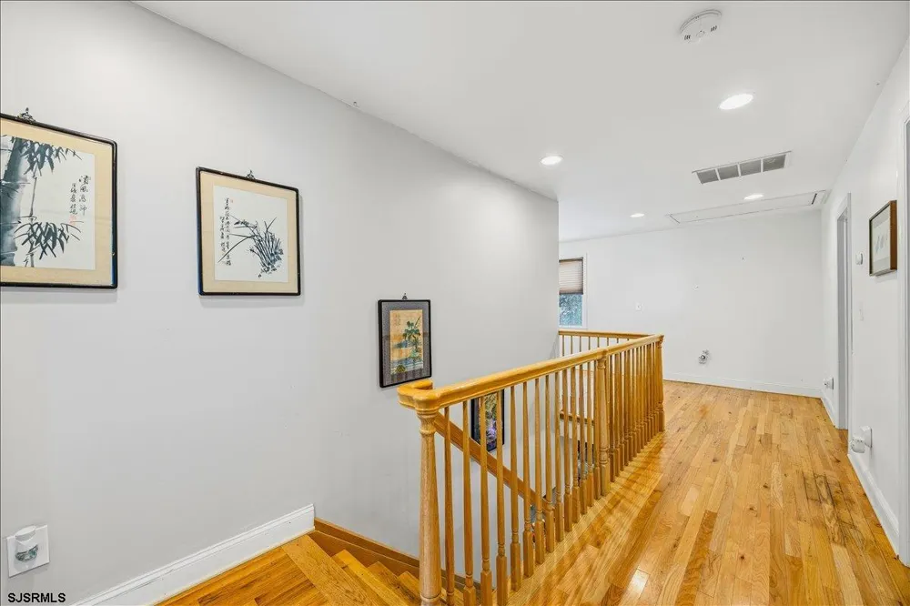 169 W Johnson Ave Somers Point, NJ 08244