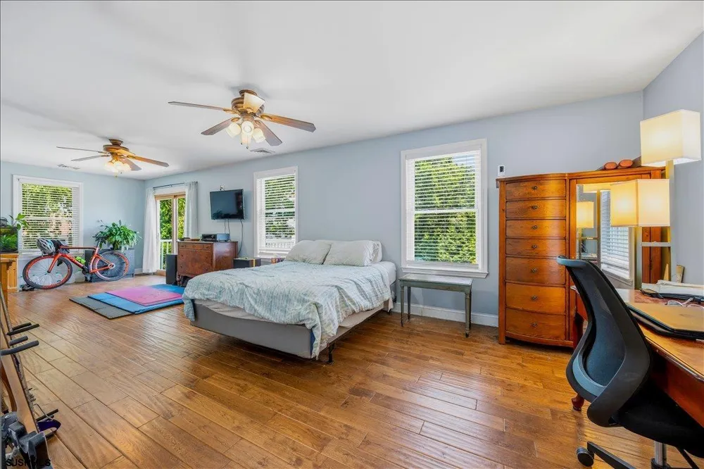 169 W Johnson Ave Somers Point, NJ 08244